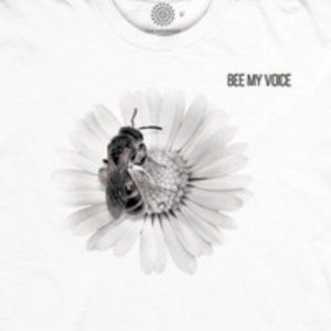 Daisy Be My Voice - Kid's Mountain T-Shirt - Size XL